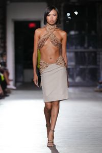 LaQuan Smith Spring 2025 Ready-to-Wear https://www.vogue.com/fashion-shows/spring-2025-ready-to-wear/laquan-smith/slideshow/collection#29