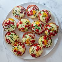 Bacon and egg breakfast cups