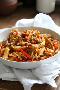 Vegan Fajita Pasta with Chickpeas & Peppers - Vegan Richa