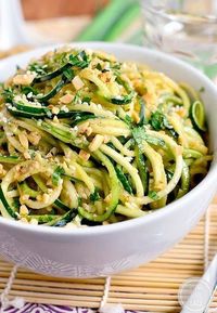 Spaghettis de courgette et amandes