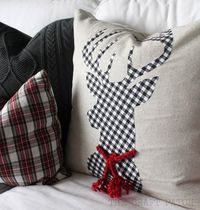 DIY Plaid Deer Pillow. Love his little scarf! DIY Christmas pillow ideas.