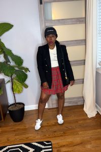 10 Stylish Ways to Wear a Plaid Pleated Skirt