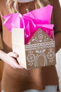 Gingerbread house gift box tutorial