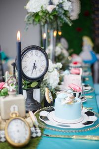 Alice in Wonderland-themed birthday party luncheon! || Photographer: Miss Motley Photography | Cake: Cake Life Chicago | Design: Nicole Marie Events ||