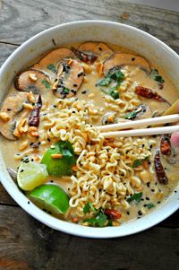 Vegan spicy creamy peanut ramen