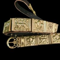 She-wolf, Roman Cingulum Belt | Roman Belt | Cingulum Belt, Thanks giving gift -Material: Pure Brass and Leather -Weight : Approx weight 1.100 kgs -Theme: Roman -Finishing: Brass Medium size : well fit for waist circumference 32 inch to 41 inch ' Large size : well fit for waist circumference 42 inch to 48 inch ' Leather Thickness: Approx 3mm Total Length 50 Inches Our goal is to provide a pleasurable buying experience for all of our customers. Please feel free to contact us whenever there are questions about your order or our policies. We'll be happy to discuss them with you. Please Note: We do not Ship any parcel on this code APO / FPO Military Addresses, Po Box address as our Courier partners do not book international parcels on these addresses.