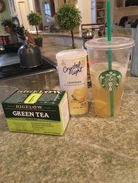 Copy cat Starbucks green tea lemonade! Mix 1 quart of water with 1/2 pack lemonade mix and 1 quart of water with 5 green tea bags. Combine the mixtures in one pitcher and add Splenda or your choice of sweetener to taste! Easy and carb/ calorie friendly :)