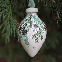 This hand-painted floral ornament brings timeless elegance to your Christmas tree. Featuring intricate autumnal blooms, it’s perfect for rustic holiday decor, gift ideas, or adding a cozy touch to your cottagecore collection.