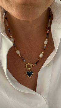 This necklace is handmade by Sonja. Chunky baroque pearls on pastelpeaded necklace with big clasp. Beautiful cultivated paerls with miyuki beads and czech beads, 22k gold plated clasp. Length of the necklace is 49cm (including the clasp) + 2cm charm. Please choose the color of the heart charm.