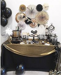 50+ Simple DIY New Years Eve Party Decor Ideas #diy #newyear #partydecorationideas