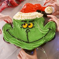 Don't be intimidated. These pull-apart cupcakes are wayyyy easier to make than you'd think. (Just watch the video a couple times 😉) Get the recipe at Delish.com. #delish #easy #recipe #grinch #pullapart #cupcakes #chocolate #baking #christmas #ideas #holiday #video #howto #forboys #forgirls