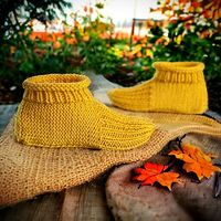 How to Knit Granny Slippers - FREE Knitting Pattern and Video!