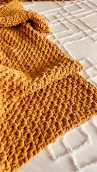 Easiest crochet blanket ever. Free pattern and video. Dani’s Blanket - CJ Design Blog