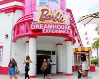 Go inside the world's first ever life size Barbie dream house in Sunrise, Florida. Olivia would LOVE this!! Is it for real???