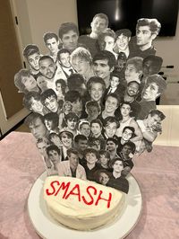 #smash #smashcake #valentines #galentines #walkerscobell #jacobelordi #cake #inspo