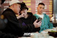 <HOPE ON THE STREET> Official Photo EP.6

제이홉의 뿌리, 제이홉의 원동력, NEURON!💪
j-hope's roots, j-hope's driving force, NEURON!💪

Let's go to the "j-hope's past, present, and future" together!
📺 EP.6 NOW on @PrimeVideo & @tvingdotcom

#HOPE_ON_THE_STREET #홉온스 #jhope #제이홉