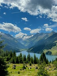 📍Zillertal, Austria  #mountains #alps #austria #austrianalps #alpinelake #view #viewpoint #forest #holiday #vacation #summer #spring #lake #scenery