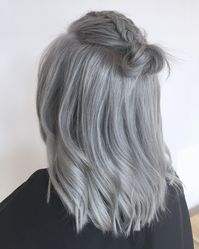 Grey hair, Silver hair, bun Follow us on instagram www.sjiekkappers.nl