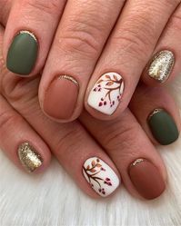 Fall Leaf Nail Art Designs - Fall leaves on nails right now are super-trendy. We searching for 60 best examples. Be ready to get inspiration! #FallNails #NailsArt #NailsDesign #Nails