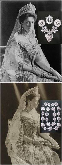 For the opening of the first Duma in 1906, Empress Alexandra Feodorovna wore the diamond chain of the Order of St. Andrew, dating from the reign of Paul I. Both portraits of the empress were probably created by Boissonnas & Eggler in 1908. Photo credits: (above): Bain News Service, via Wikimedia Commons; (below): Royal Collection Trust/© Her Majesty Queen Elizabeth II 2015. Inset photos via Elena Horvathova on LiveJournal (http://eho-2013.livejournal.com/62382.html). CLICK FOR LARGER IMAGES.