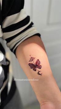 70 Minimal Henna Designs : Rose on Wrist I Take You | Wedding Readings | Wedding Ideas | Wedding Dresses | Wedding Theme