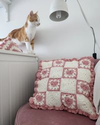 Heart granny square pillow 🩷◻️ and another pillow done!!! ✨️ . . . My cats are photobombing 90% of my photos 😿🫶 . . . . . #crochetpillow #handmadepillow #crochetdecor #pinkandwhite #crochetlove #crochetaddict #crochetdesign #crochetinspiration #crochetcreations #crochetartist #crochetproject #crochetpattern #crochetlife #crochetlovers #crochetfun #crochetcraft #crochetart #crochetcommunity #crochettherapy #crochetobsessed #pink #white #crochet #pillow #handmade #pillowcase #pinkandwhite