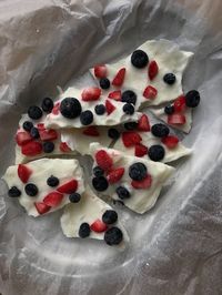 frozen yogurt bark