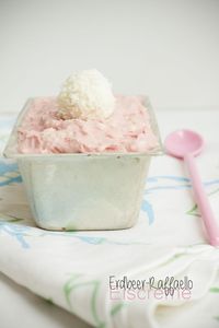 Raffaello-Erdbeer-Eis / Raffaello Strawberry Ice Cream