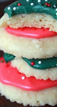 Melt Away Cookies (& Christmas favorites!)