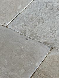 Dalle de Charentes Antiqued French Limestone Flooring