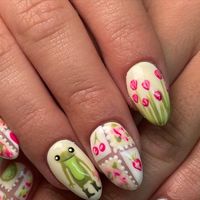 Kamrynn petersen 🔅 licenced nail tech :) on Instagram: "The frog 😭😭  Swipe to see our inspo!!!!"