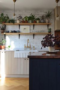 Sunshine and the coolest kitchen in Kew - The deVOL Journal - deVOL Kitchens