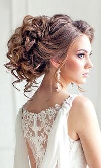 18 Most Romantic Bridal Updos And Wedding Hairstyles ❤ See more: http://www.weddingforward.com/romantic-bridal-updos-wedding-hairstyles/ #wedding #bride