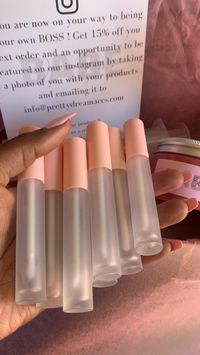 6oz pre-made oil inflused lipgloss jar with 10 of your favorite want tubes !    This order includes : 1 6oz jar 1 250ml syringe  10 wand tubes