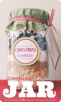 No time to bake this year?  Not all homemade gifts require hours in the kitchen!  This easy cookie mix in a jar makes a fabulous and frugal gift for anyone on your list.  Post even includes cute free printable tags & instructions!