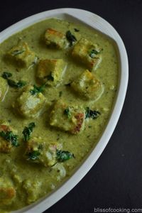 Falahari Paneer in Dhaniya Pudina-jus - gelukzaligheid van koken