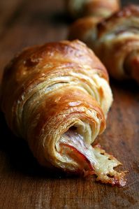 Prosciutto & Gruyère Croissants