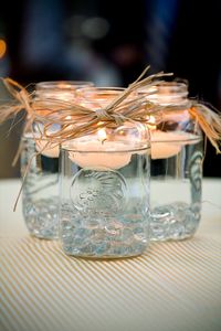 http://diyweddingplanner.hubpages.com/hub/Mason-Jars-For-Wedding-DecorationsRustic-Beautiful-Cheap