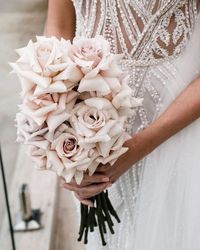 This color roses for the Bridesmaids