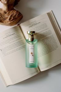 Relaxing essentials. BVLGARI AU THE VERT