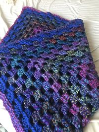 #babyblanket #crochet #crochetblanket #homemadegift #shopsmall #etsy #yarn #boho