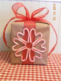 Candy cane Christmas wrap