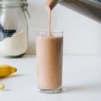 This healthy coffee breakfast smoothie recipe is every non-morning person's dream come true. Packed with whole grains, fruit, and coffee, it has everything needed to get you from 0 to fully functioning adult ready to face the world in minutes. #coffeesmoothie #healthysmoothie #smoothierecipes #breakfastrecipes #veganrecipes #glutenfreerecipes #breakfast via @live_eat_learn