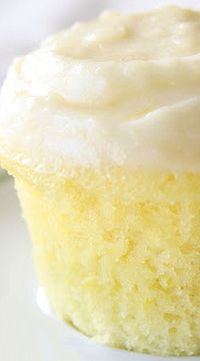 Cloud-Like Lemon Cupcakes