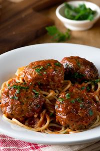 Hand rolled large Italian meatballs simmered to perfection in our scratch made red sauce, weighing in at over a half pound of meat per portion. Get the best dinners for your crock pot or slow cooker from What a Crock Meals To Go! Our chef-crafted, homemade meals are shipped straight to your door. Order today at whatacrockmeals.com.