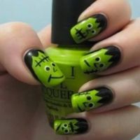 Frankenstein Nails!! cute. 