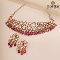 Make a statement this festive season with our exquisite Polki necklace set. The perfect blend of modern and tradition, this set is a show stealer!
