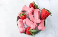 Do you have a four-legged friend in need of some tasty, healthy snacks? These 4-ingredient strawberry puppy treats will bring a wag to their tail!