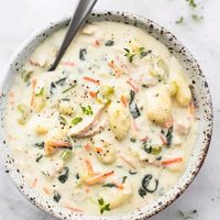 Olive Garden Chicken Gnocchi Soup - Creme De La Crumb