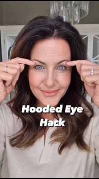 A makeup trick that helps create the illusion of larger, more defined eyes for individuals with hooded or droopy eyelids. #HoodedEyeHack #EyeMakeupTricks #MakeupMagic